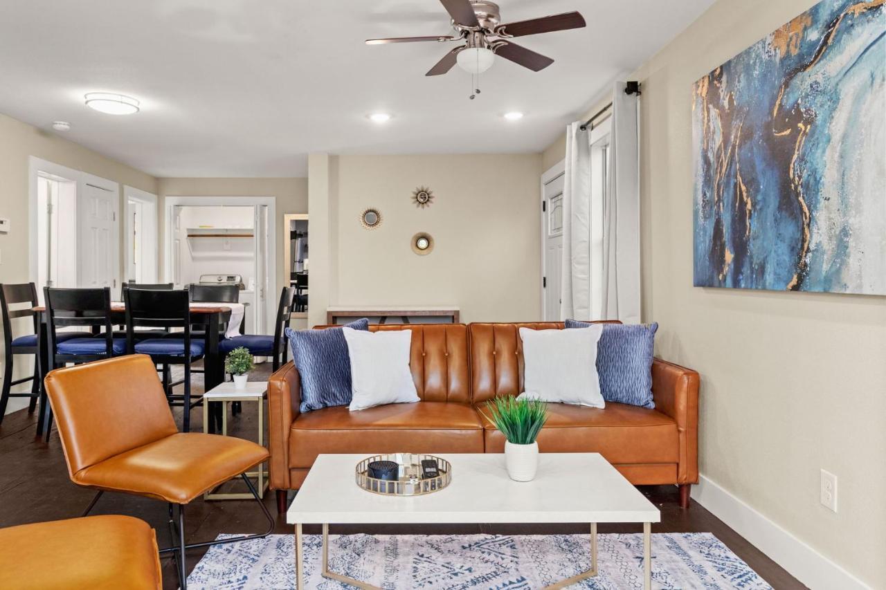 Divine Cargo Apartment San Antonio Exterior photo