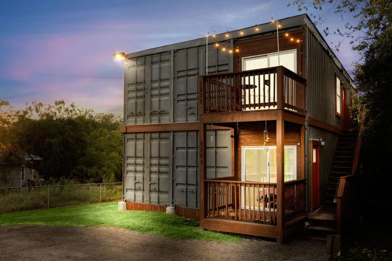 Divine Cargo Apartment San Antonio Exterior photo